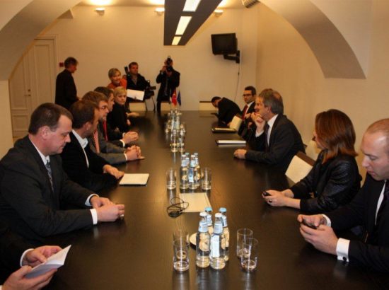 EL asjade komisjoni liikmed kohtusid Türgi Euroopa Liidu asjade ministri ja pealäbirääkija Egemen Bağış’iga